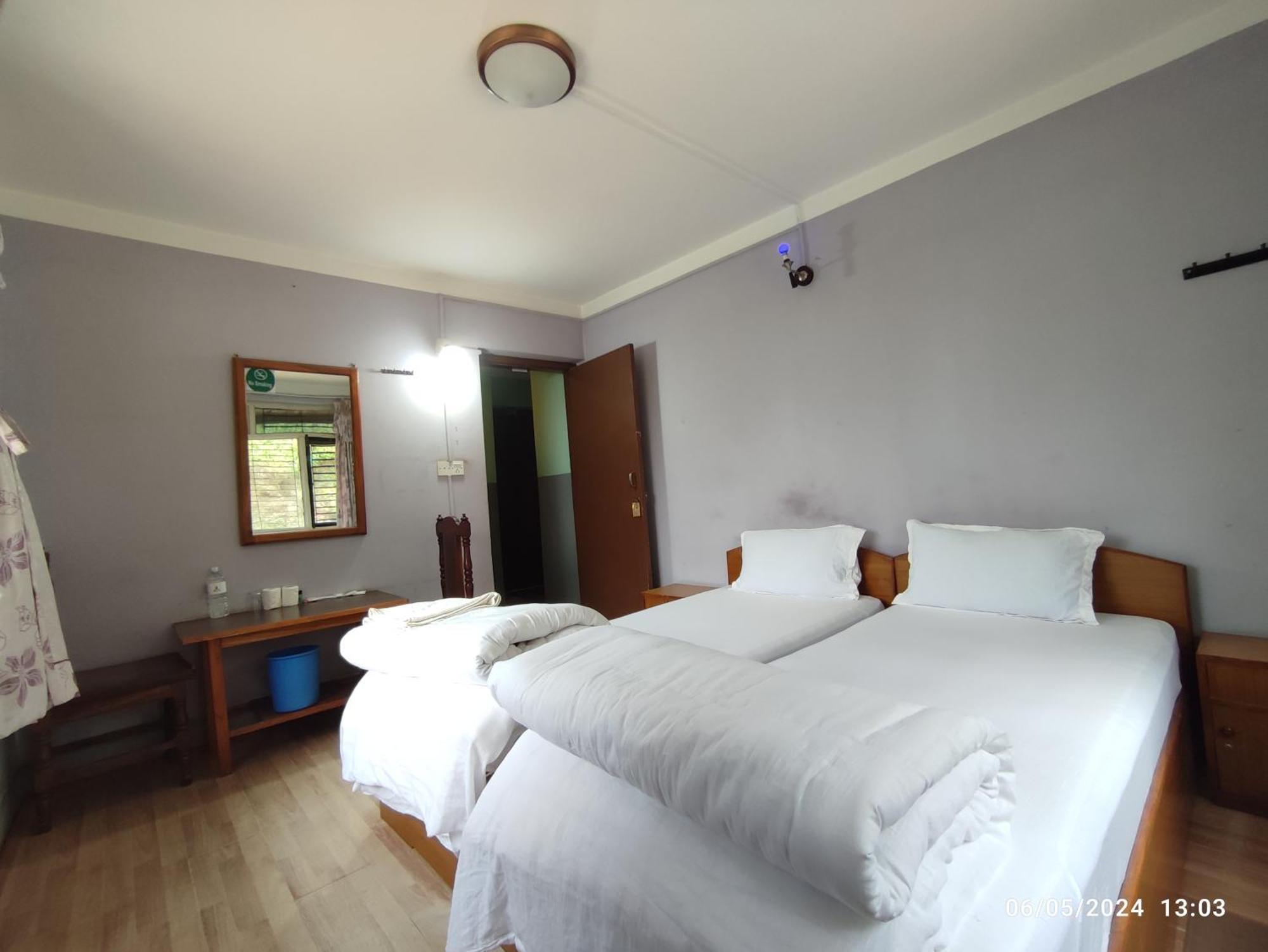 Hotel Mount Paradise Nagarkot Exteriör bild